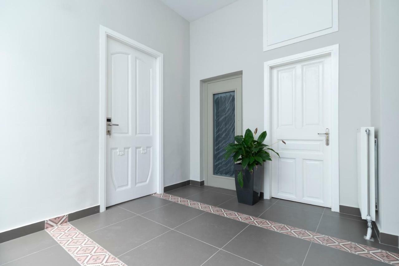 Plaka Arch Suites Атина Екстериор снимка